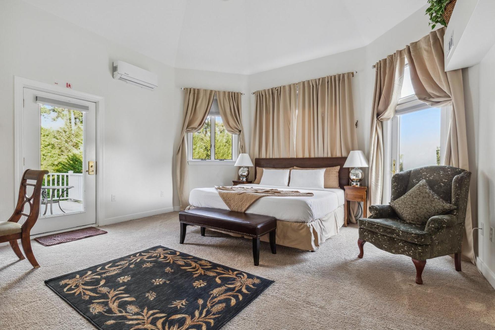 The Columbia Inn At Peralynna Dış mekan fotoğraf
