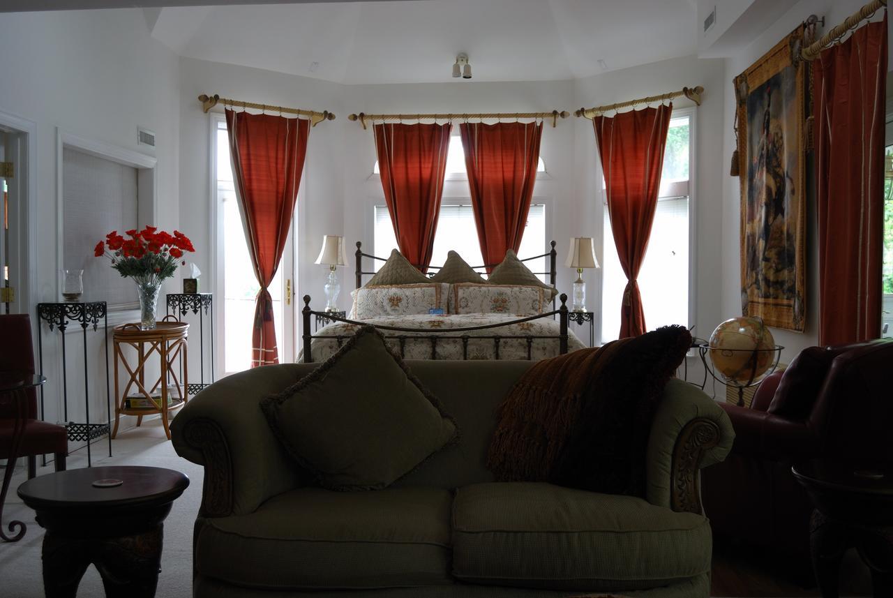 The Columbia Inn At Peralynna Dış mekan fotoğraf